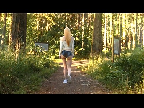❤️ Moaie frou beweecht stadich, net neaken video Kwaliteitsporno by ús fy.xxxnd.ru ☑
